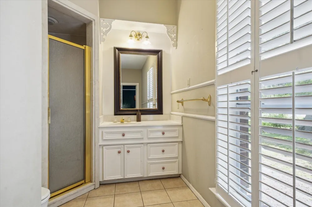 491 Oak Forest Road Bellville, TX 77418
