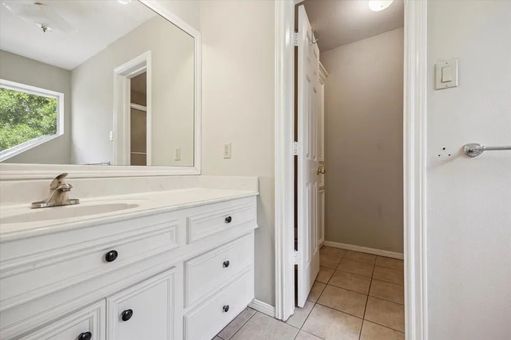 491 Oak Forest Road Bellville, TX 77418