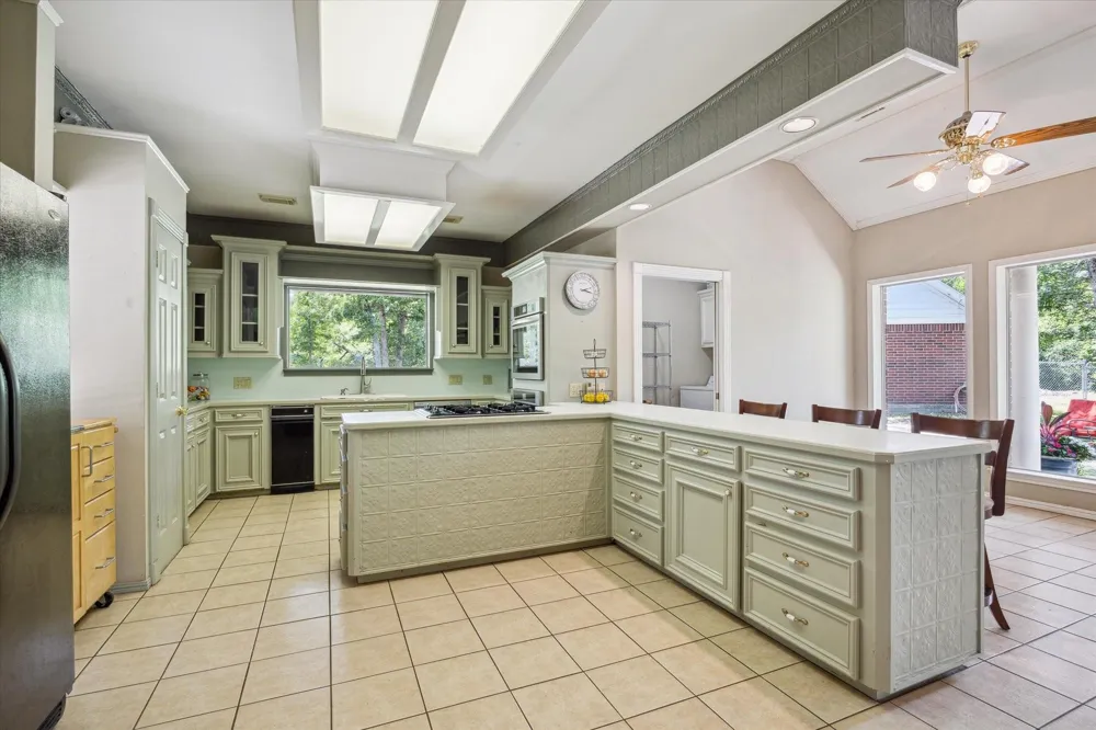 491 Oak Forest Road Bellville, TX 77418