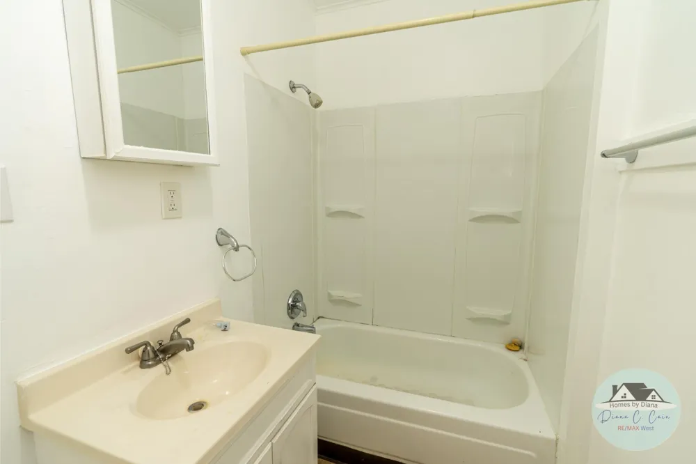 71 Crescent Avenue Muskegon Heights City, MI 49444
