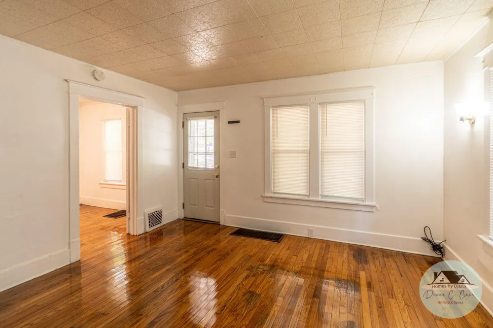 71 Crescent Avenue Muskegon Heights City, MI 49444