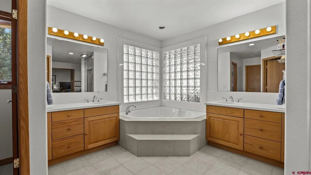 33059 J ROAD Hotchkiss, CO 81419