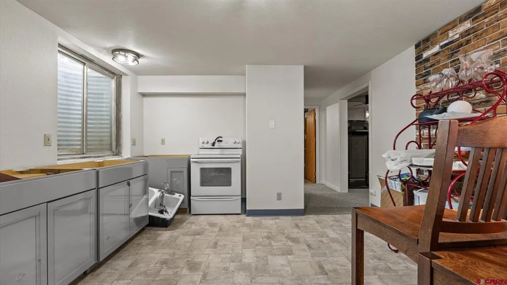 33059 J ROAD Hotchkiss, CO 81419