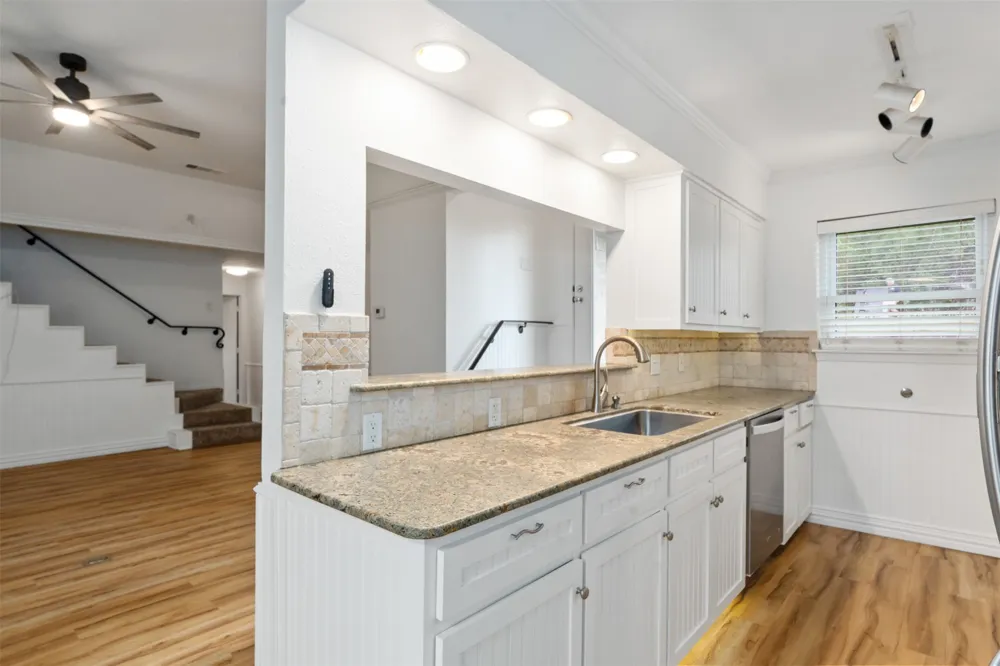 316 Oak Lane Tool, TX 75143