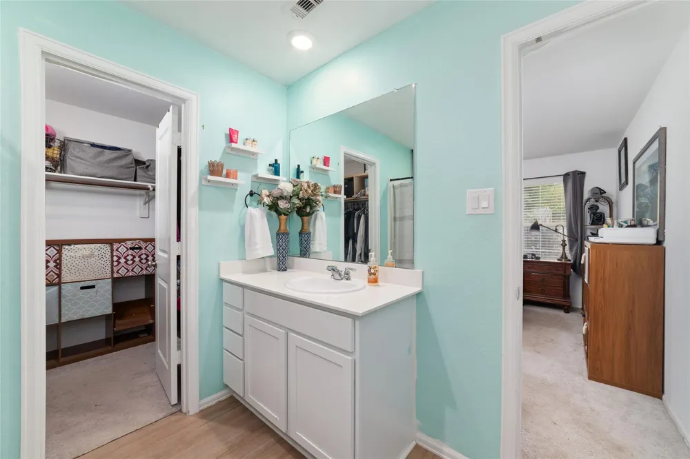310 Riverwood Village Lane Sealy, TX 77474