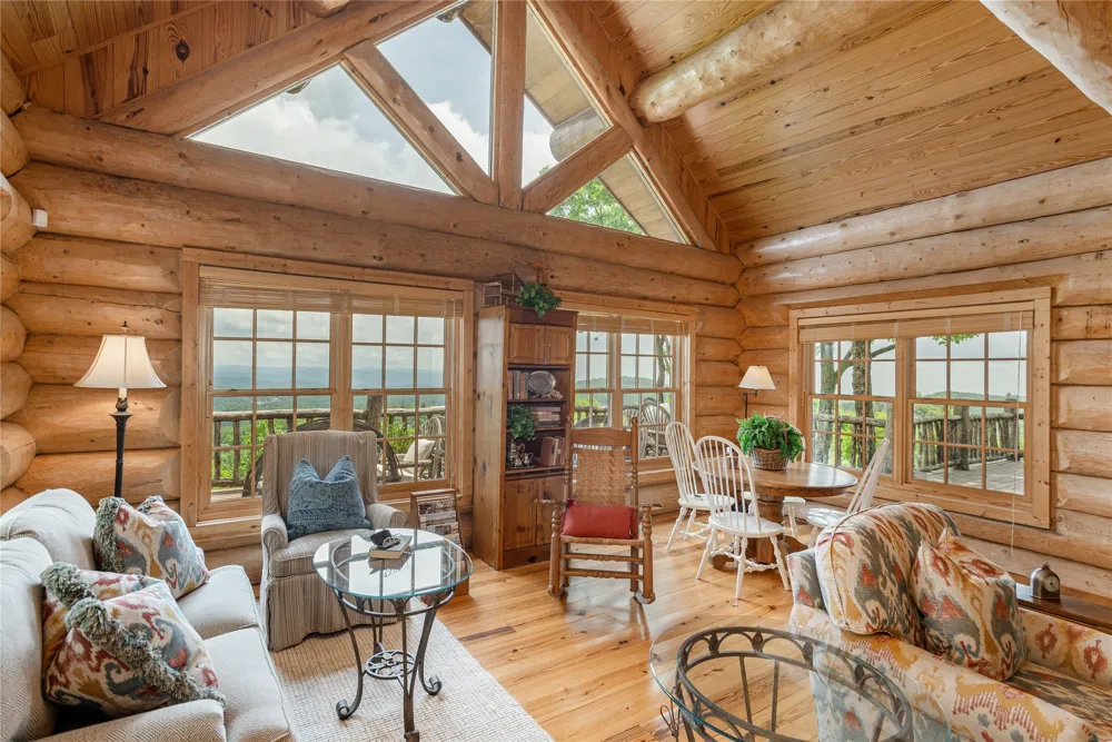 865 Toxaway Drive Lake Toxaway, NC 28747