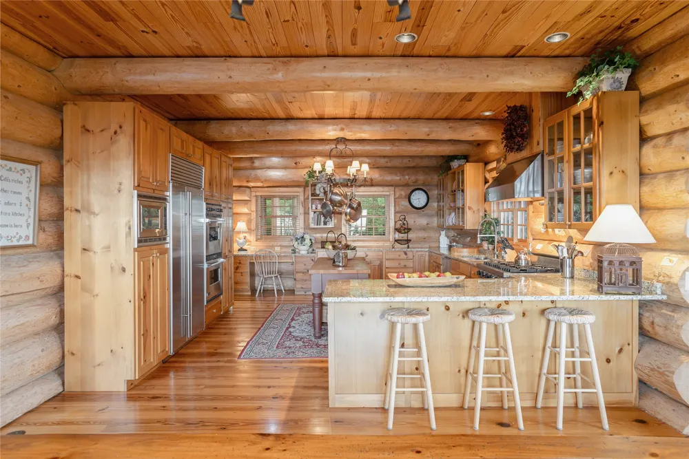 865 Toxaway Drive Lake Toxaway, NC 28747