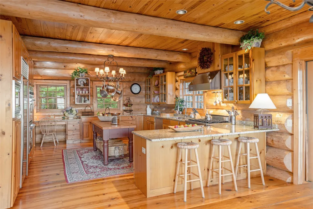 865 Toxaway Drive Lake Toxaway, NC 28747