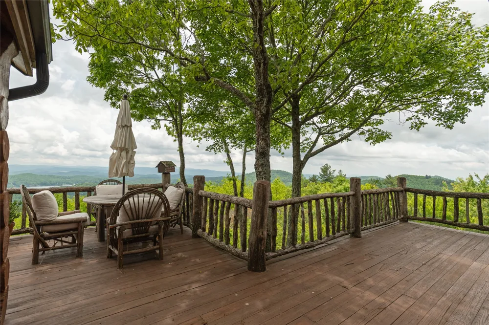 865 Toxaway Drive Lake Toxaway, NC 28747