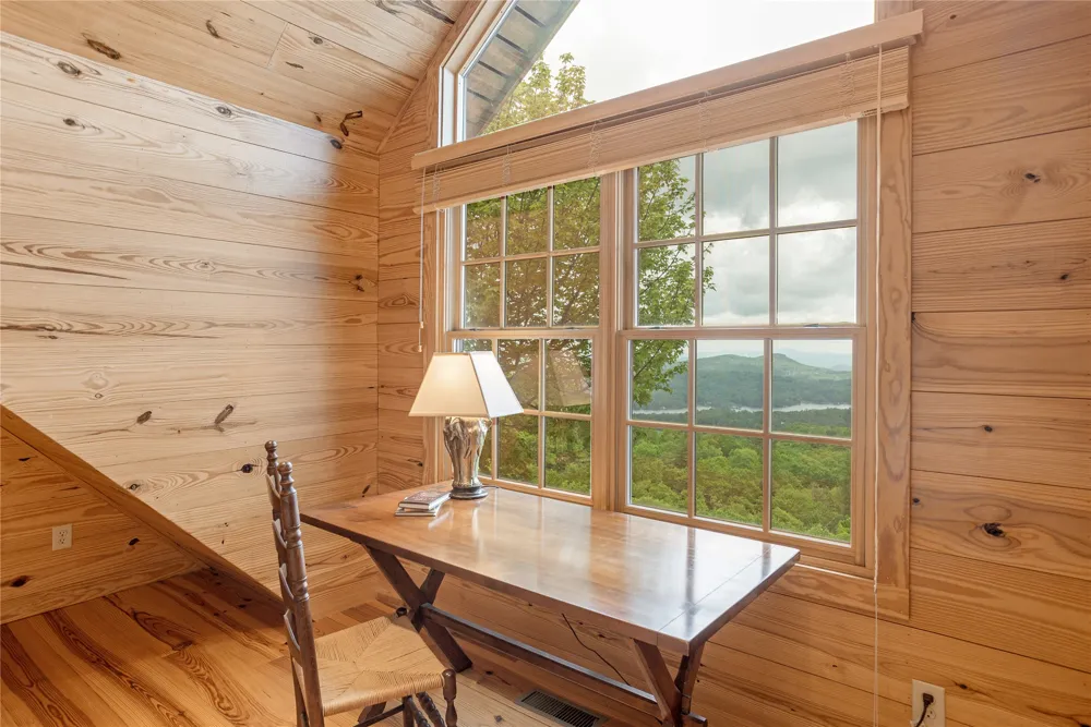 865 Toxaway Drive Lake Toxaway, NC 28747