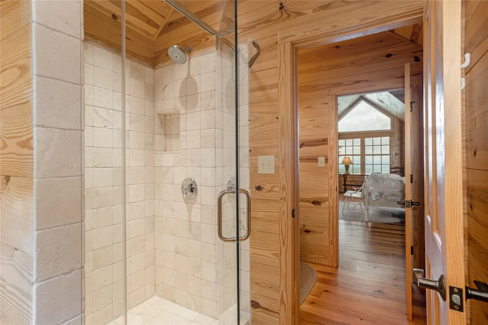 865 Toxaway Drive Lake Toxaway, NC 28747