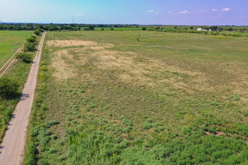 36 Ballard Road Jacksboro, TX 76458