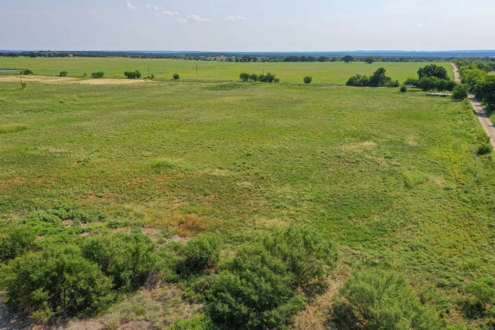 36 Ballard Road Jacksboro, TX 76458