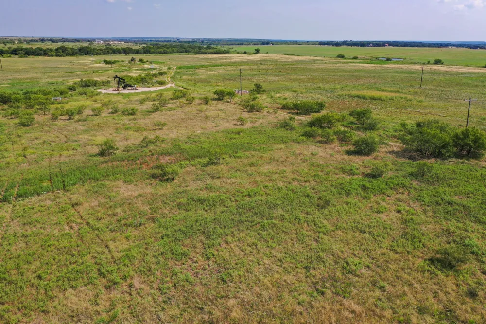 36 Ballard Road Jacksboro, TX 76458