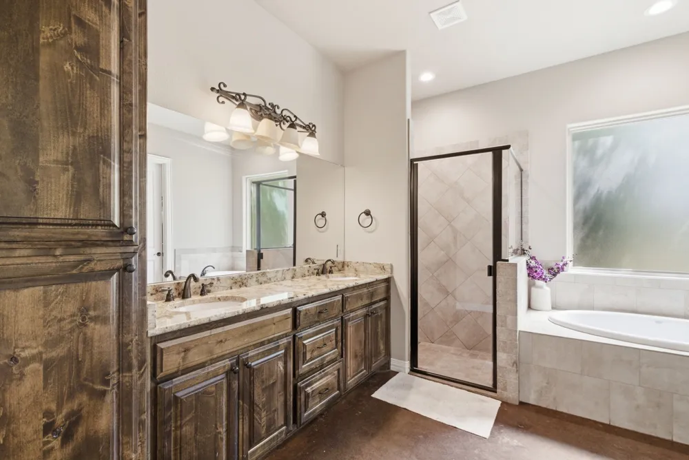 104 Oak Bend Court Lipan, TX 76462