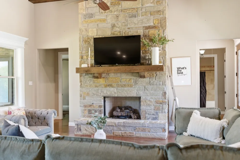 104 Oak Bend Court Lipan, TX 76462
