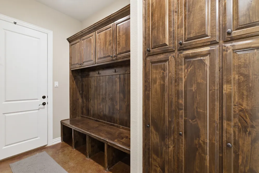104 Oak Bend Court Lipan, TX 76462