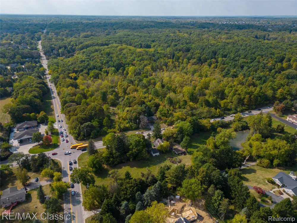 19150 Beck Road Northville Township, MI 48167