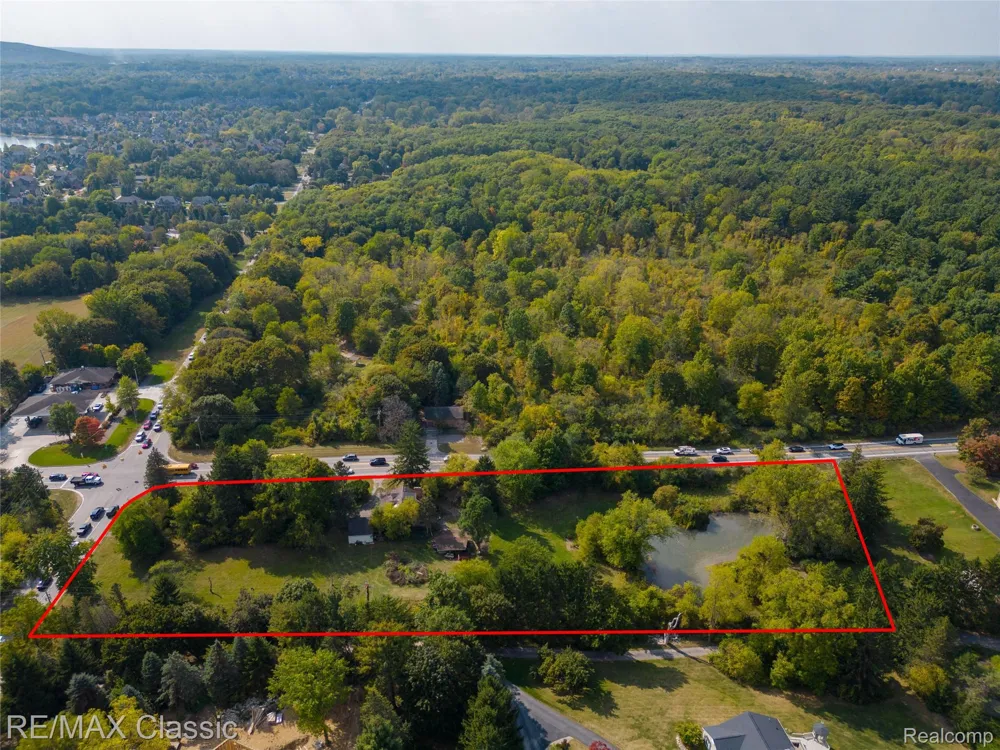 19150 Beck Road Northville Township, MI 48167