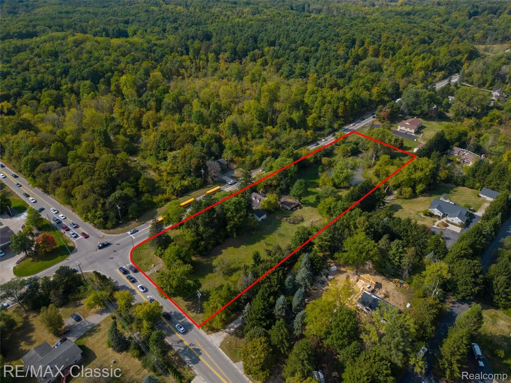 19150 Beck Road Northville Township, MI 48167