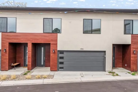 241 Front Street #102