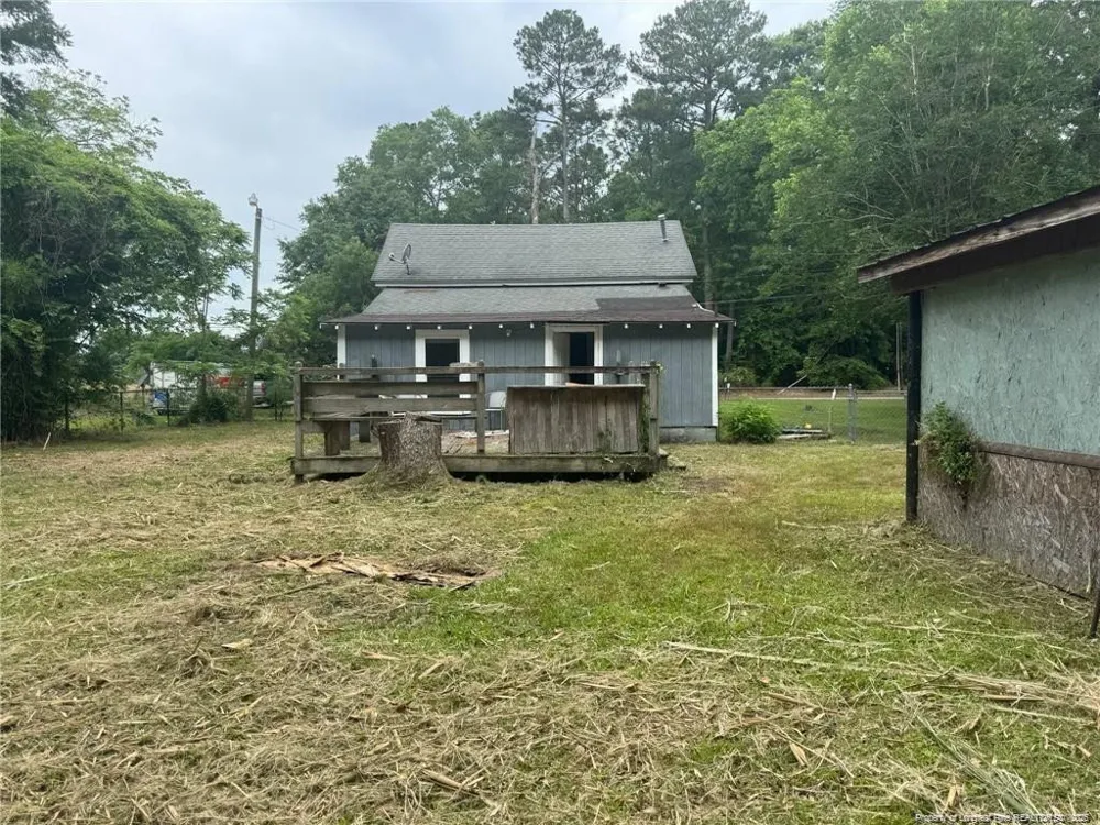 307 S cedar Street Rowland, NC 28383