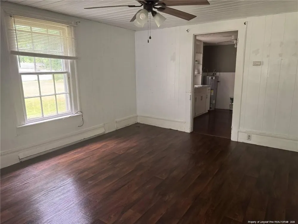 307 S cedar Street Rowland, NC 28383