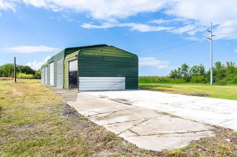 6029 US HIGHWAY 17 De Leon Springs, FL 32130