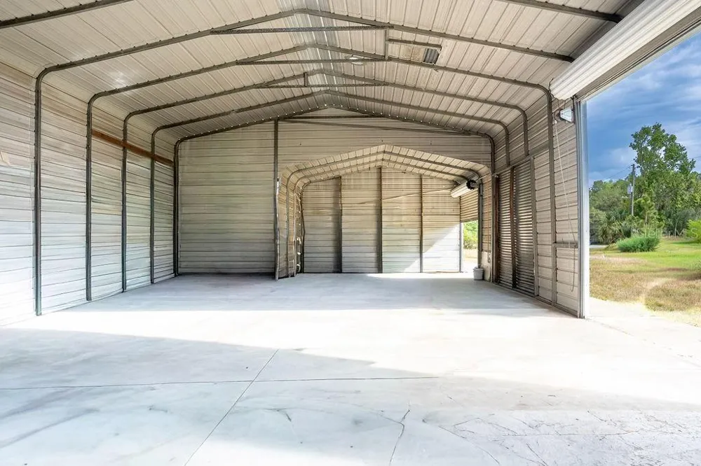 6029 US HIGHWAY 17 De Leon Springs, FL 32130