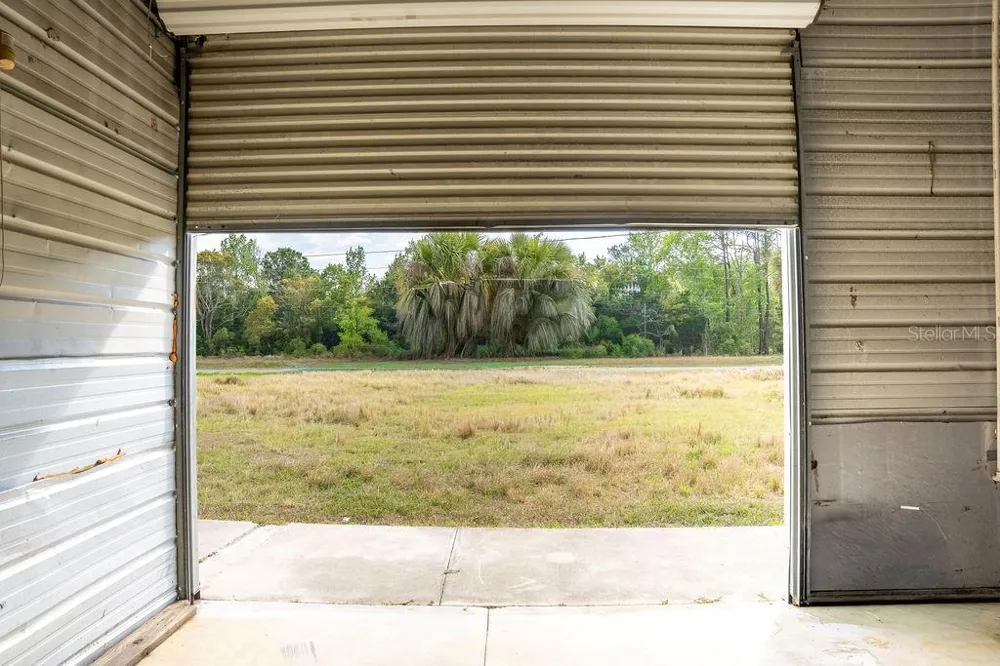 6029 US HIGHWAY 17 De Leon Springs, FL 32130