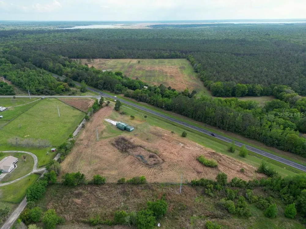 6029 US HIGHWAY 17 De Leon Springs, FL 32130