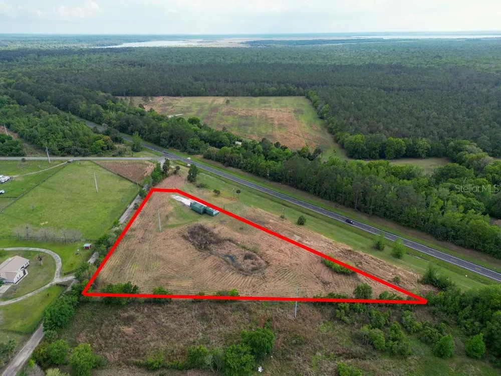 6029 US HIGHWAY 17 De Leon Springs, FL 32130