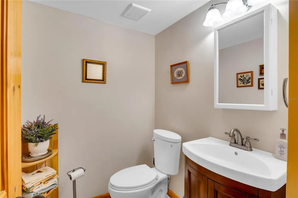 702 GLASGOW COURT Winter Springs, FL 32708