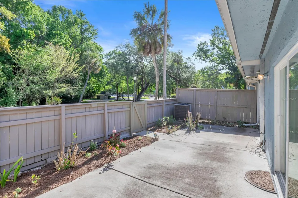 702 GLASGOW COURT Winter Springs, FL 32708