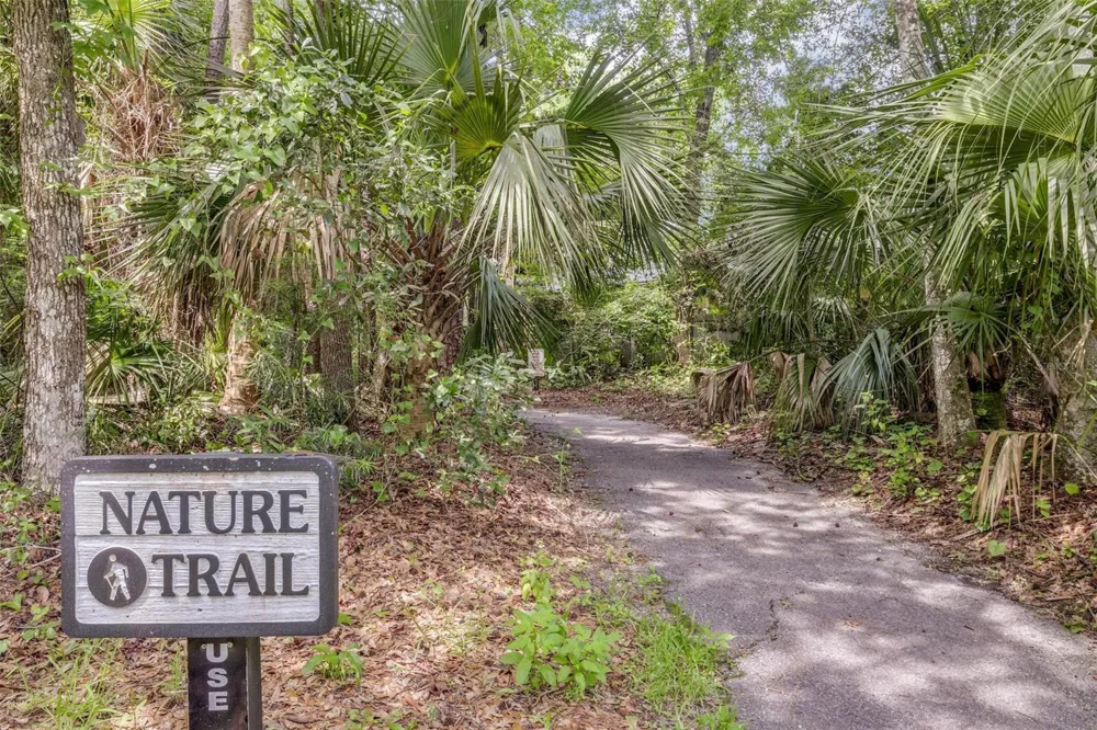 702 GLASGOW COURT Winter Springs, FL 32708