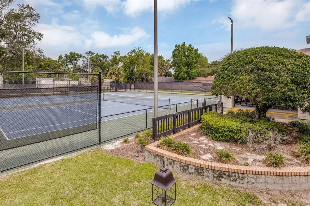 702 GLASGOW COURT Winter Springs, FL 32708