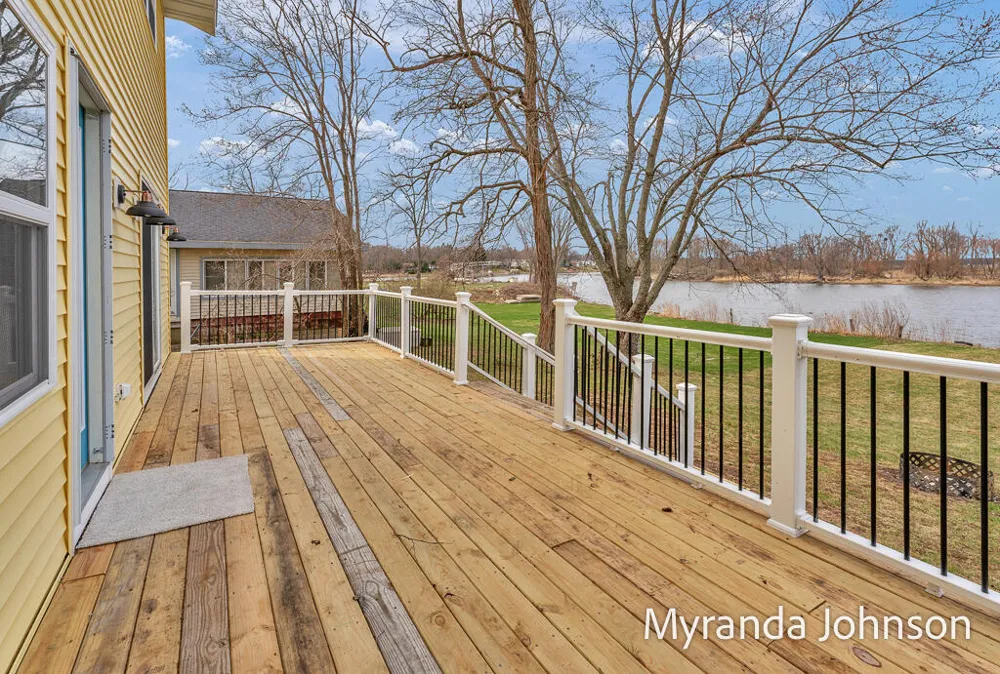 14661 Mercury Drive Grand Haven Charter Township, MI 49417