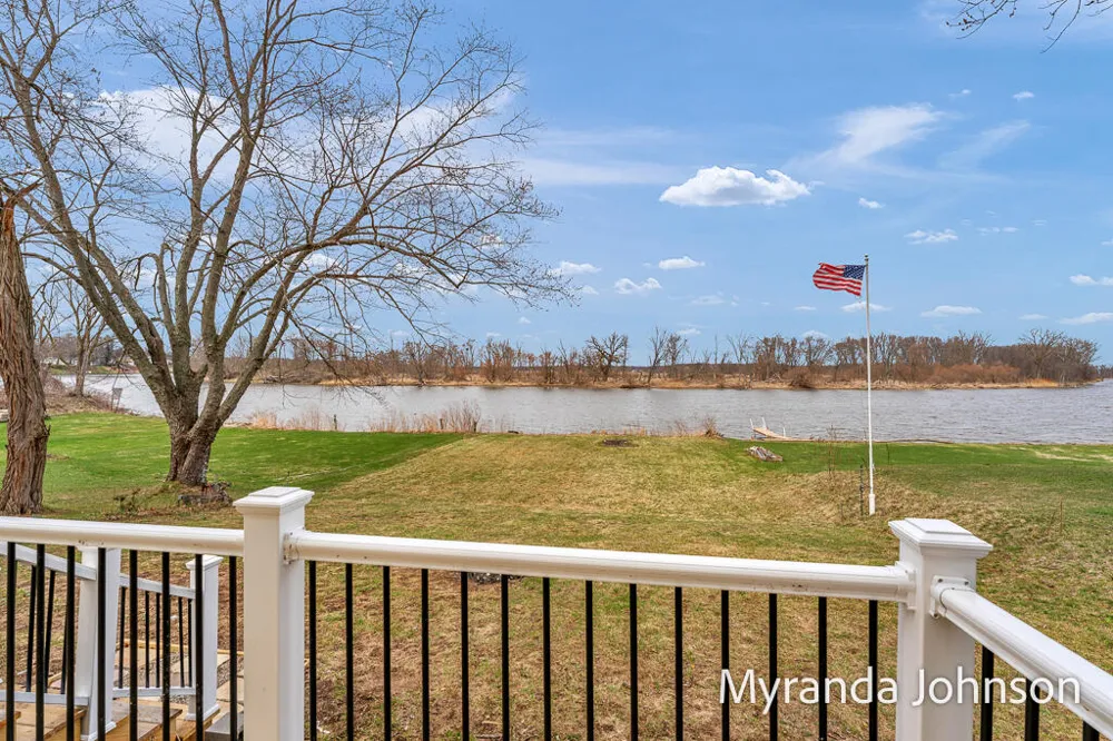 14661 Mercury Drive Grand Haven Charter Township, MI 49417