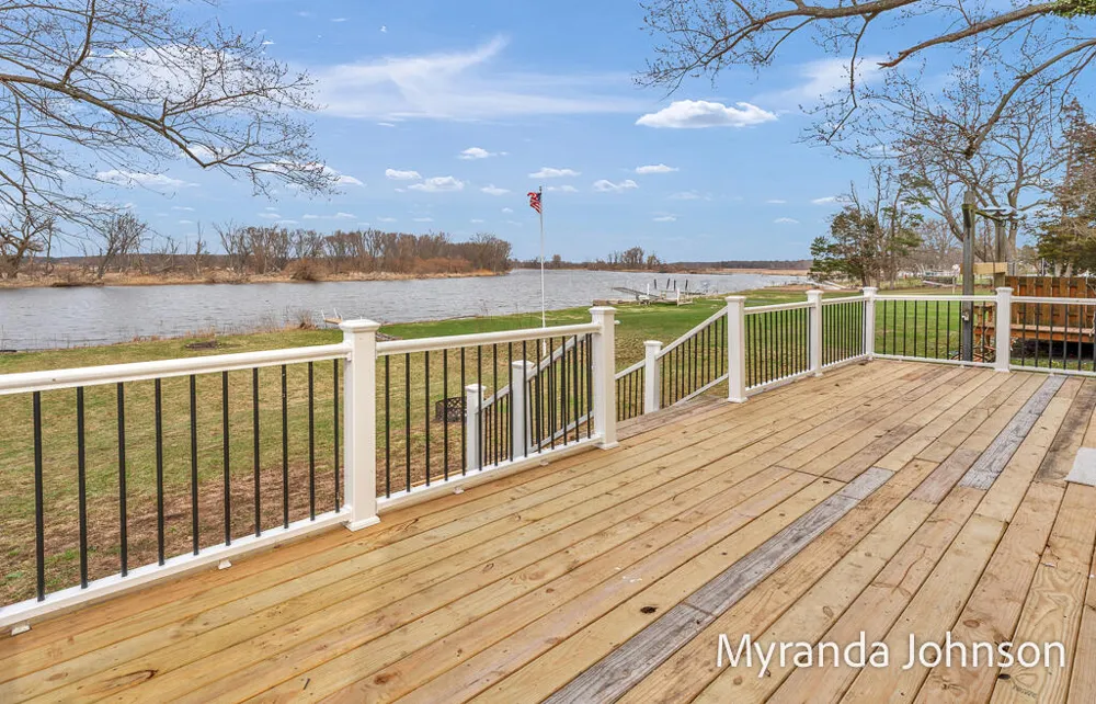 14661 Mercury Drive Grand Haven Charter Township, MI 49417
