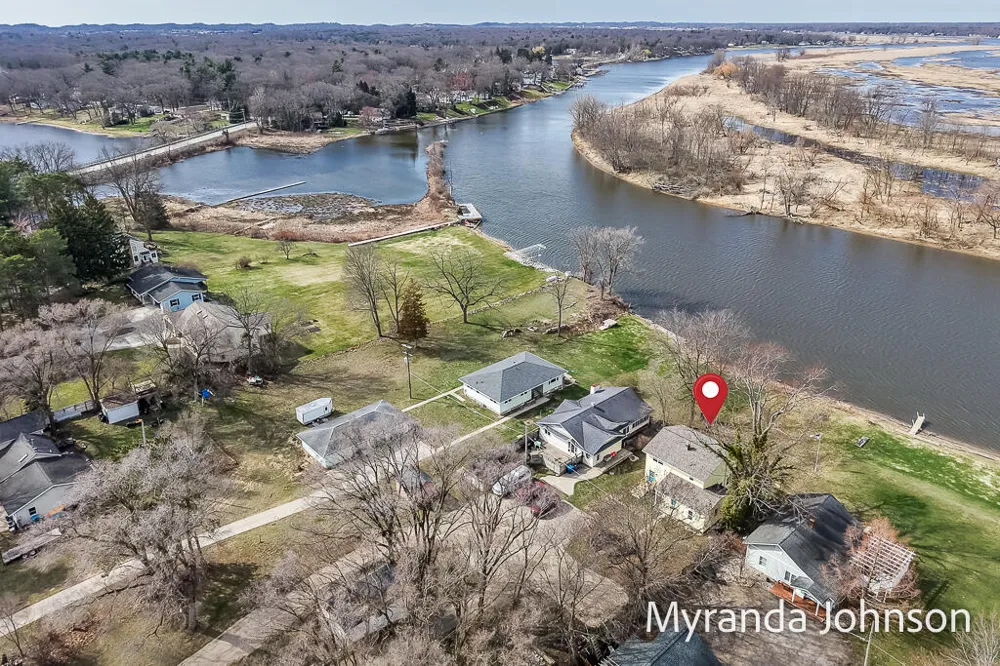 14661 Mercury Drive Grand Haven Charter Township, MI 49417