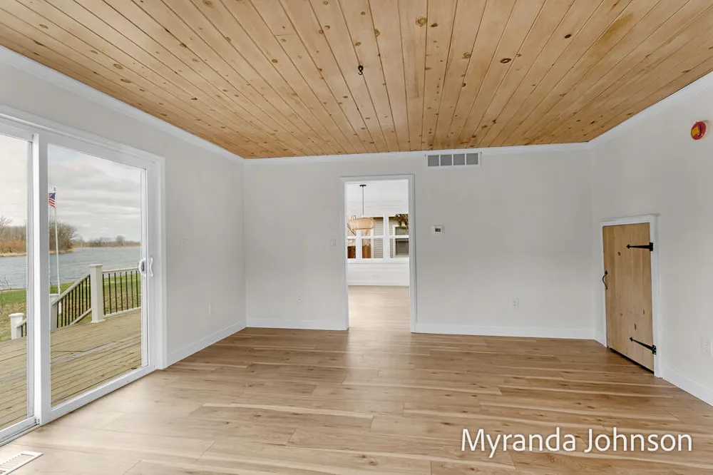 14661 Mercury Drive Grand Haven Charter Township, MI 49417