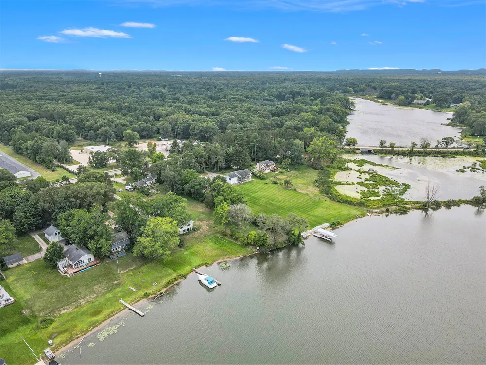 14661 Mercury Drive Grand Haven Charter Township, MI 49417