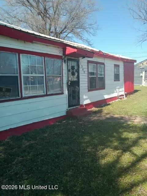 1302 Camponovo Street