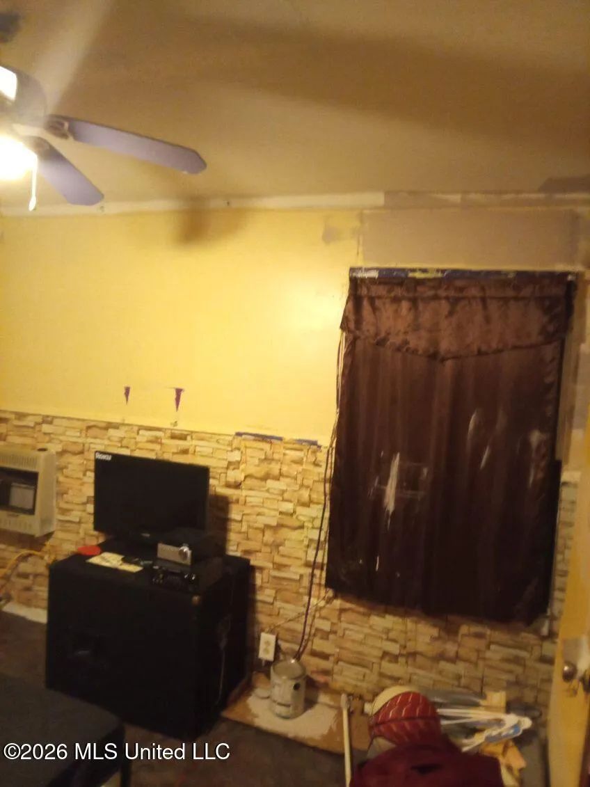 1302 Camponovo Street Shelby, MS 38774