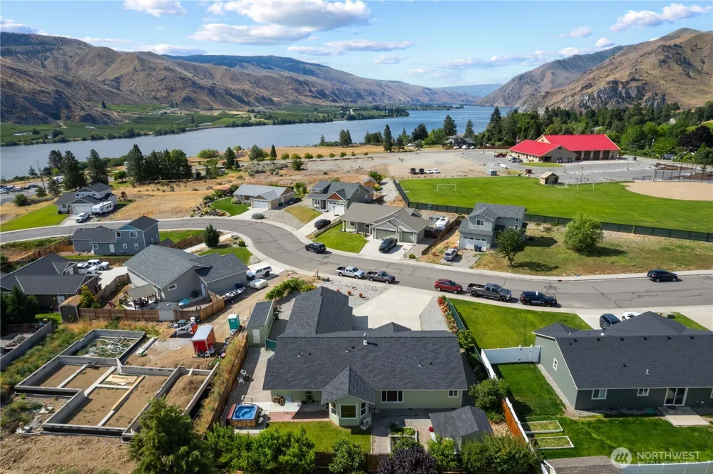 1010 Crest Loop Entiat, WA 98822