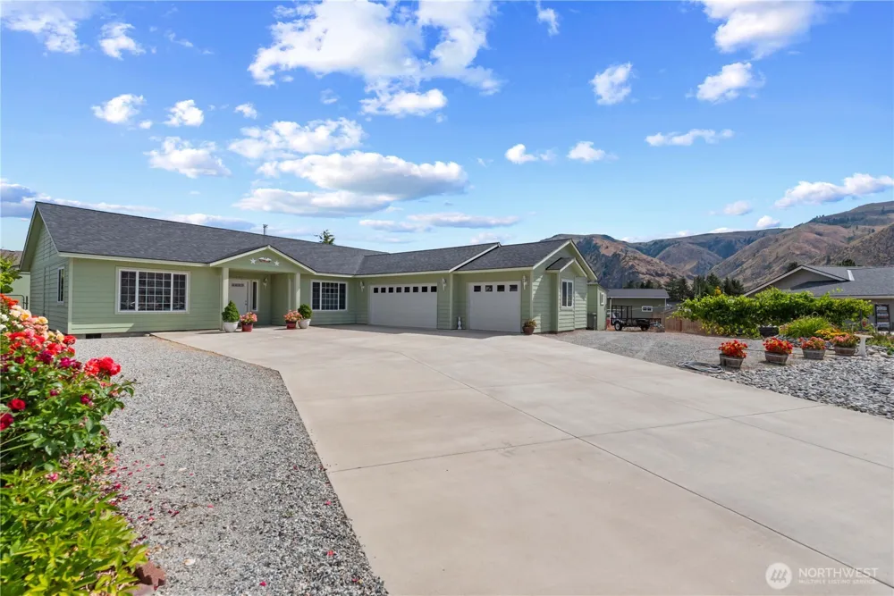 1010 Crest Loop Entiat, WA 98822