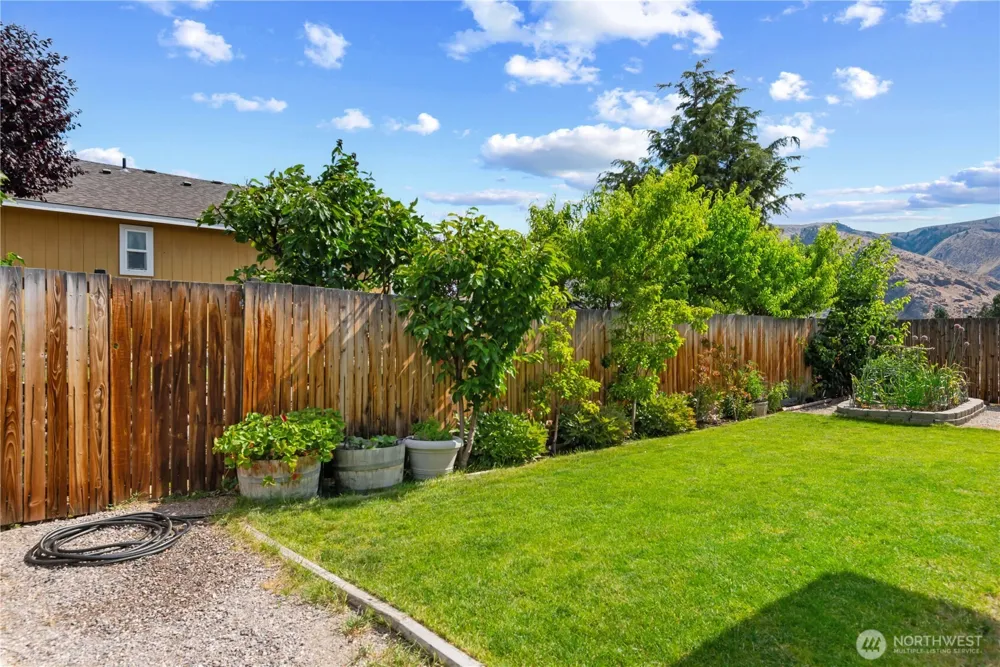 1010 Crest Loop Entiat, WA 98822