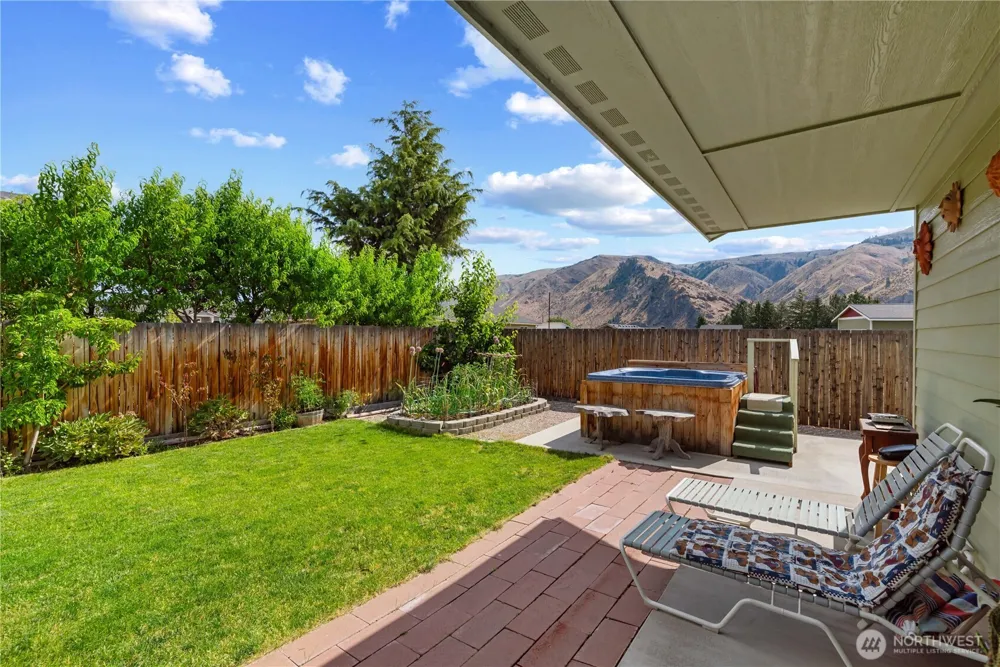 1010 Crest Loop Entiat, WA 98822