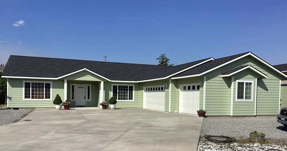 1010 Crest Loop Entiat, WA 98822