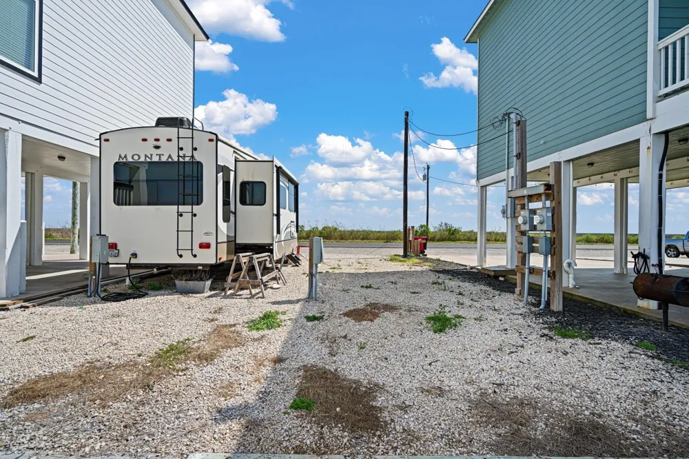 2786 Fm-2031 Matagorda, TX 77414